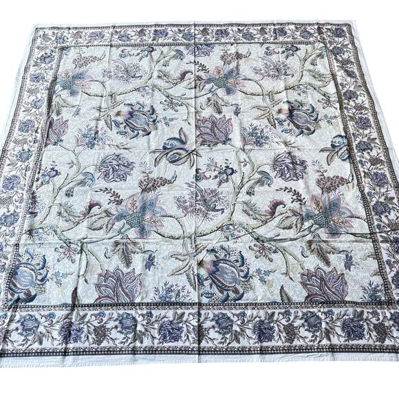 Vintage Cotton Tablecloth Jacobean flowers motif blue sage & white square cloth - Picture 2 of 10